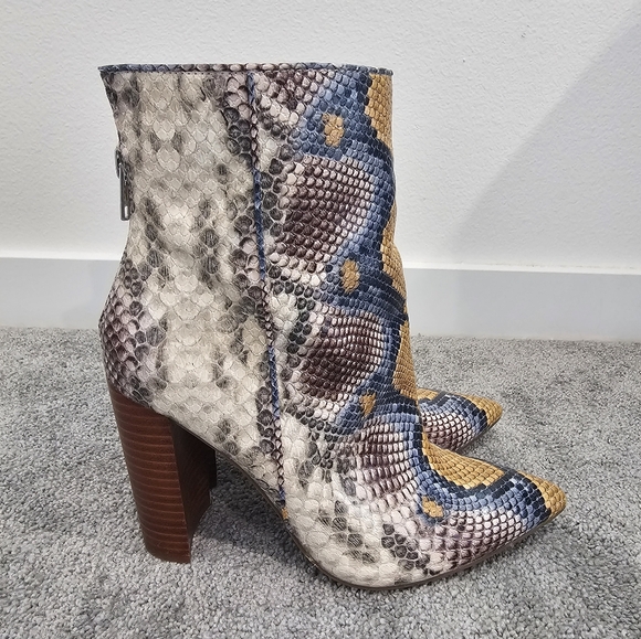Steve Madden Trista Multi-color Snake Booties - Picture 2 of 7